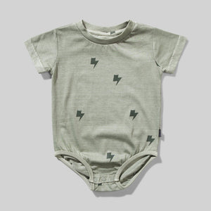 BOLTS ONESIE WASHED OLIVE